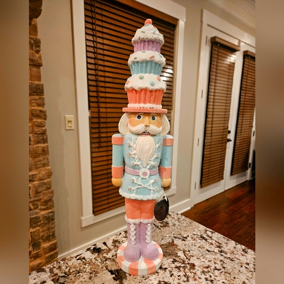LED Pastel triple cupcake Topper Nutcracker Soldier 18" Tall - Picture 2 of 7